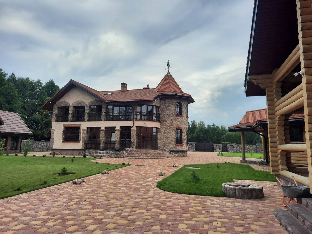 Усадьба «Яновский замок»
